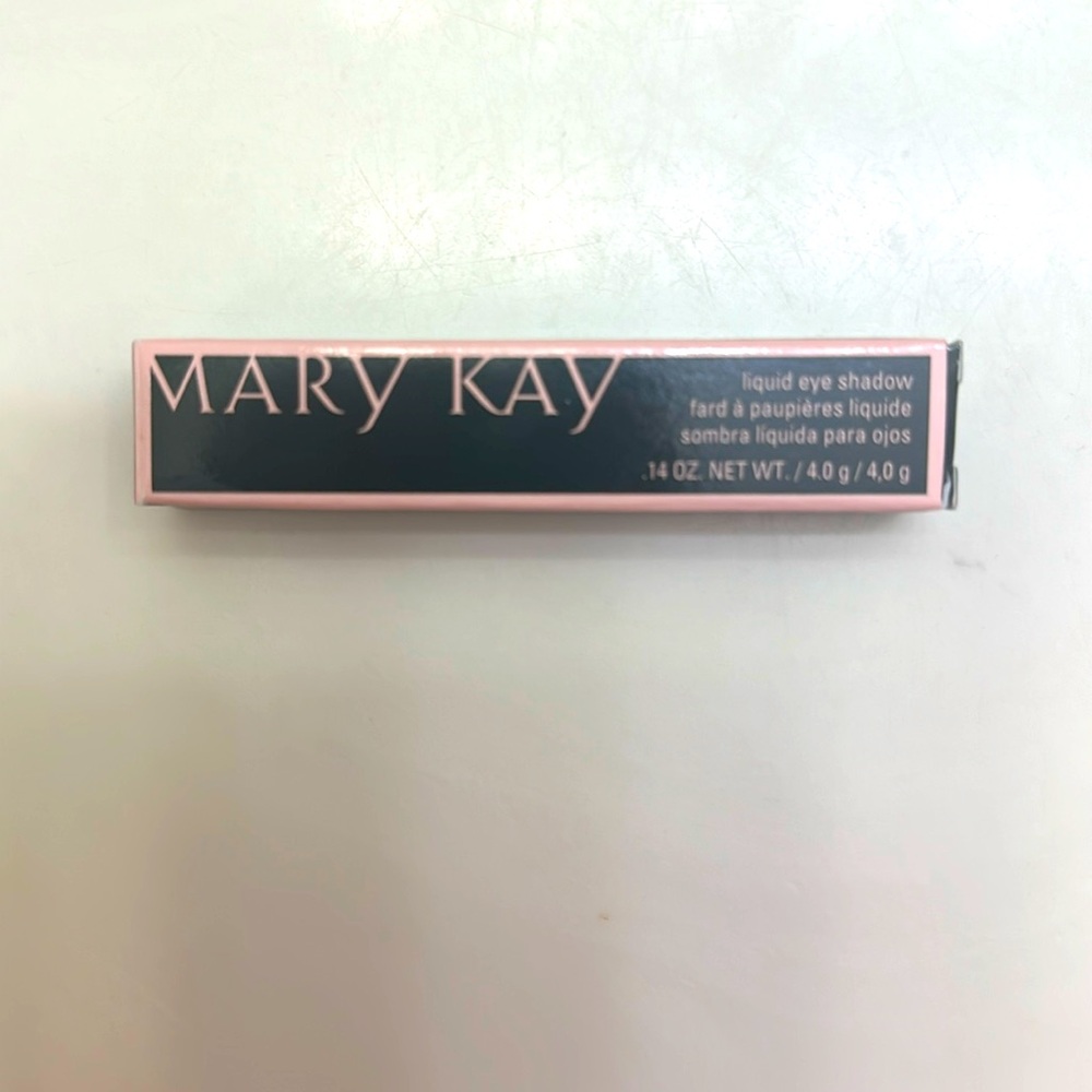 Mary Kay liquid eyeshadow in purple nova